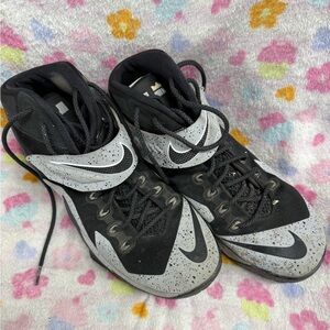 Nike LeBron Zoom Soldier VIII Black and Gray Speckled High-Top Basketball Shoes